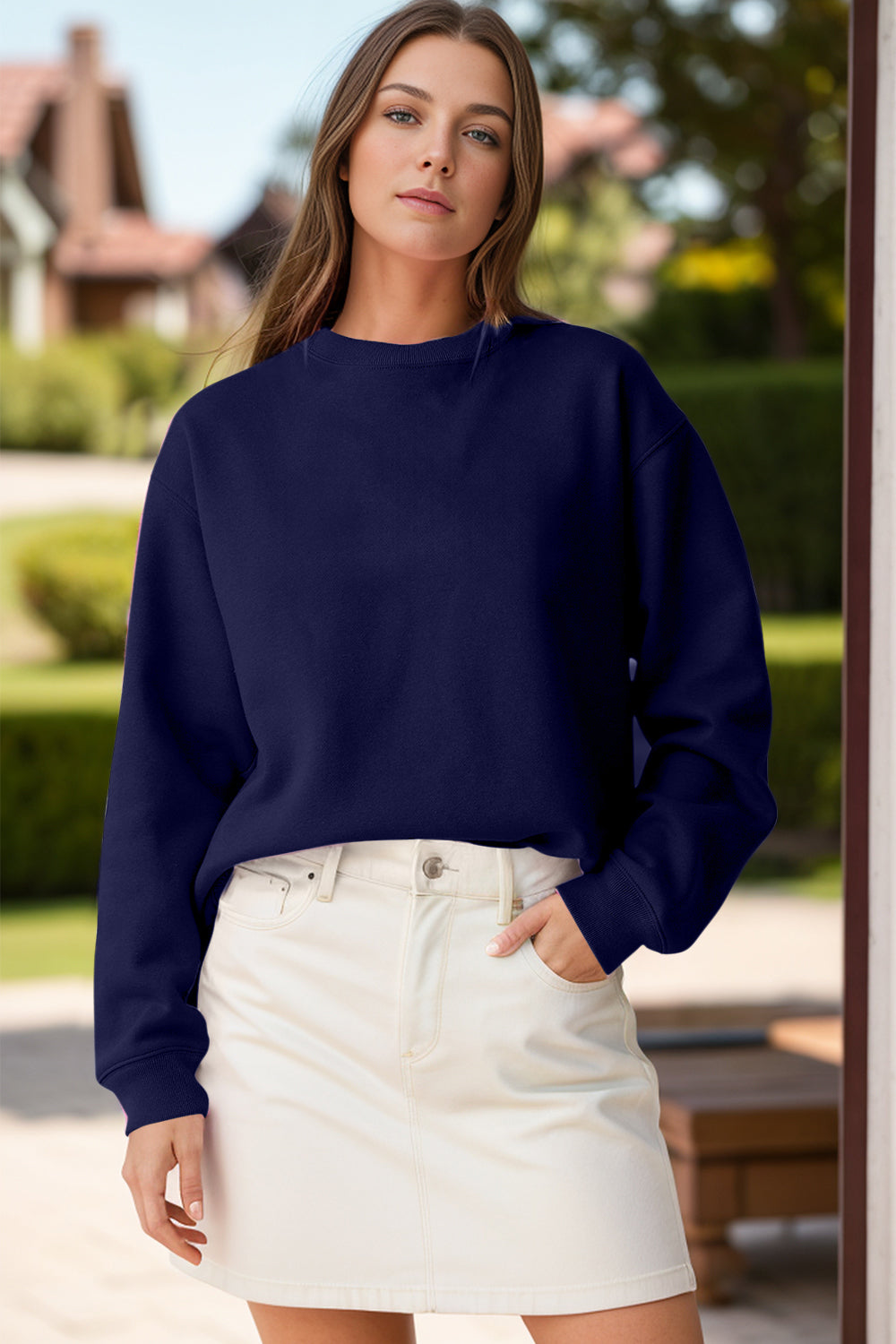 SHIRLYN Round Neck Long Sleeve Sweatshirt