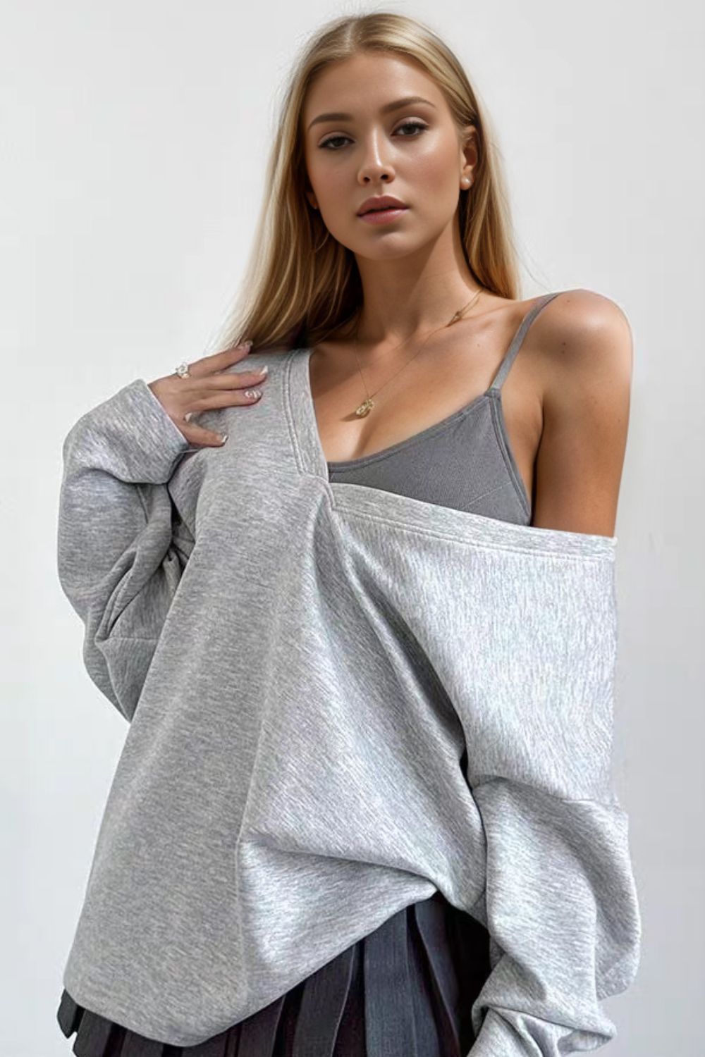 SHIRLYN Basic Air Scuba V-Neck Dropped Shoulder Long Sleeve Sweatshirt with Bra