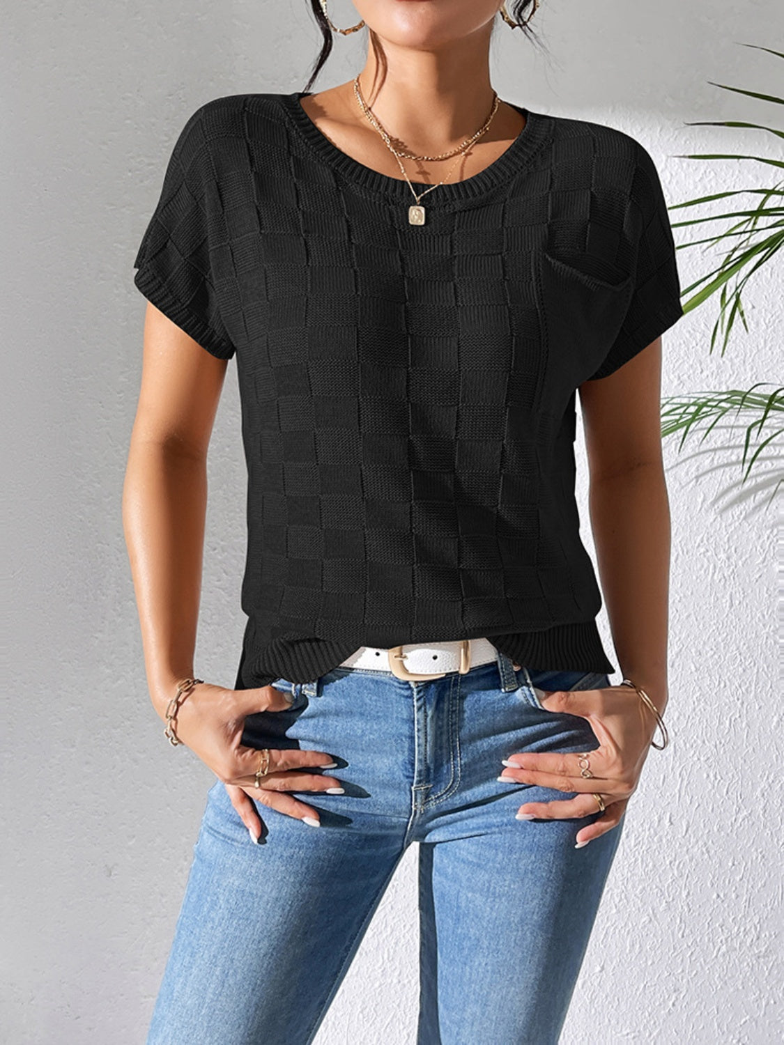 Round Neck Short Sleeve Knit Top