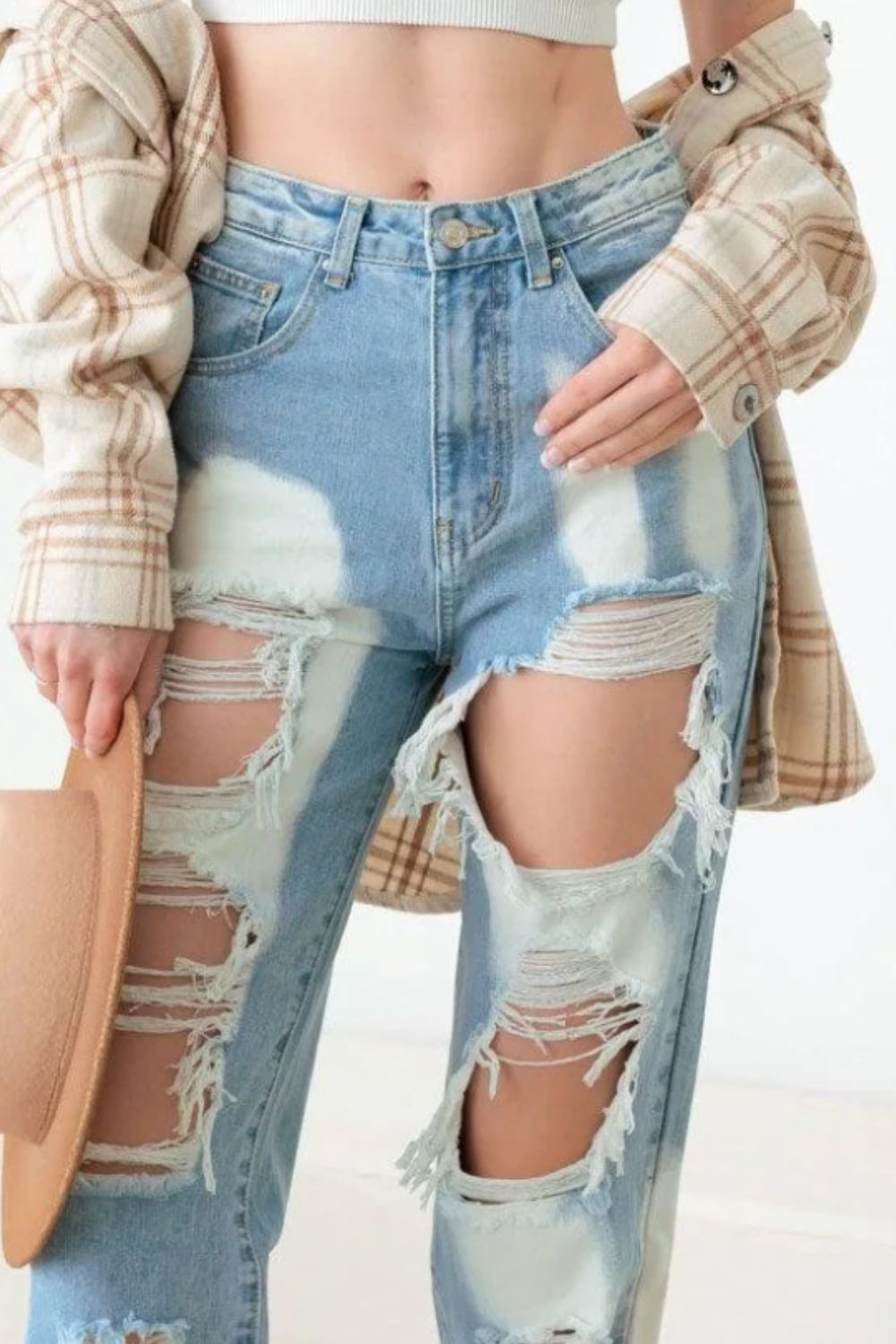 Frayed Cut Distressed Jeans