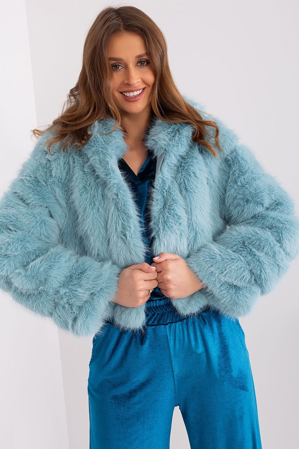 SHIRLYN Women's Transitional Fur Design Jacket – Stylish & Functional