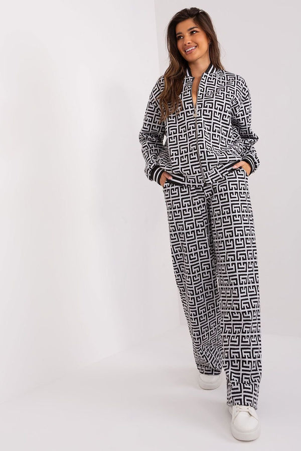 SHIRLYN Casual Set - Zippered Sweatshirt and Wide-Legged Pants