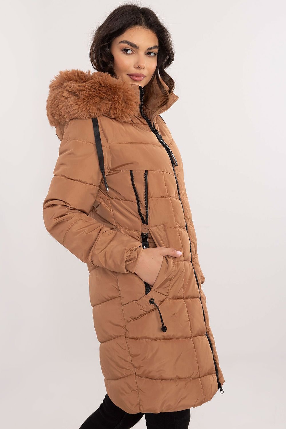 SHIRLYN Quilted Women's Jacket - Detachable Fur, Zipper Closure, Hood