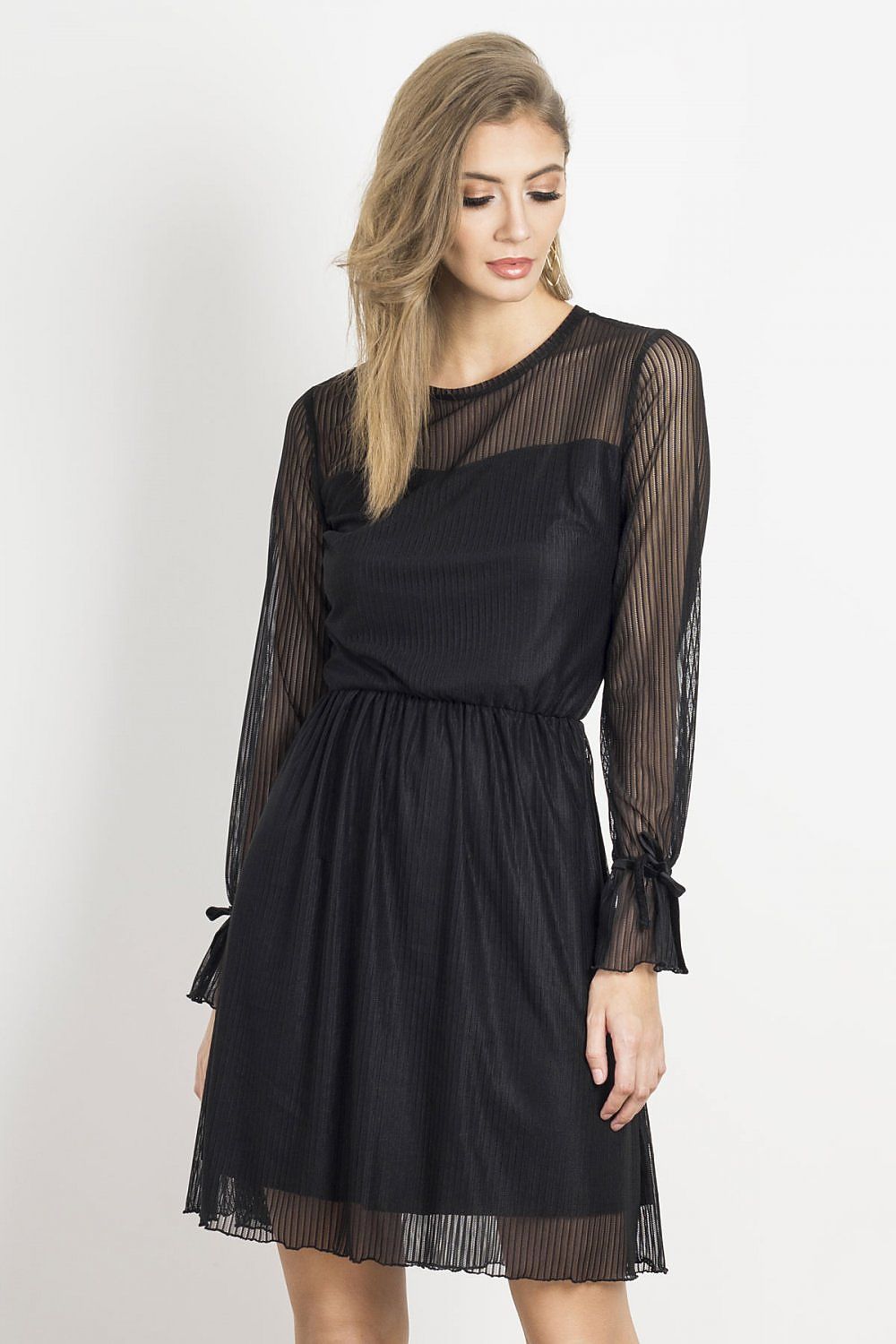 SHIRLYN Elegant Minimalist Dress - Lace Finish and Simple Cut