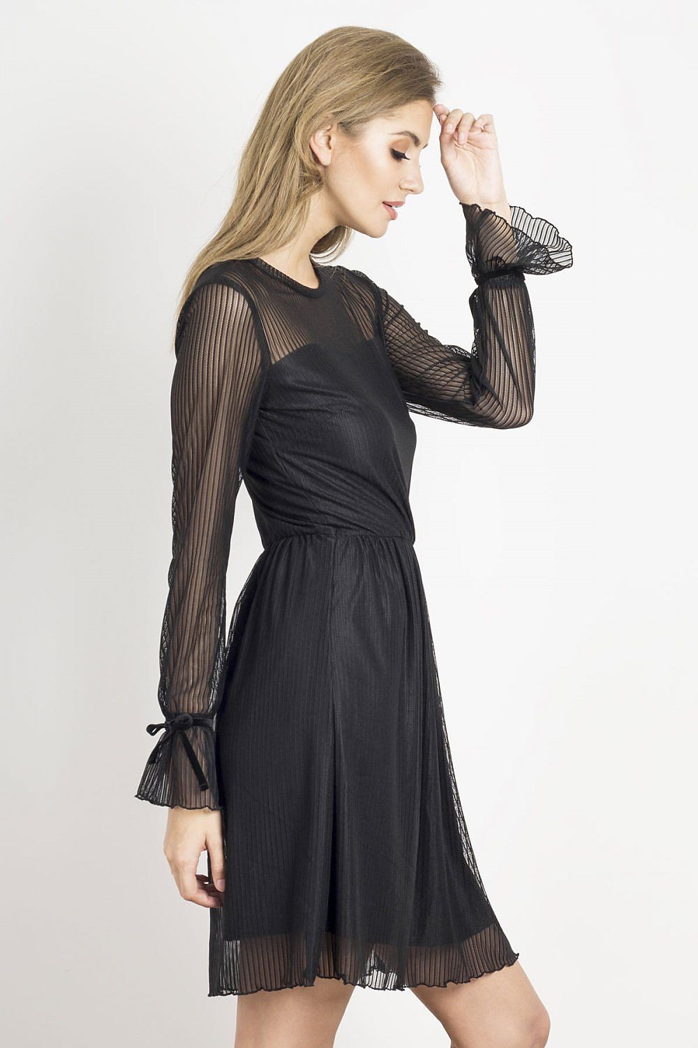 SHIRLYN Elegant Minimalist Dress - Lace Finish and Simple Cut