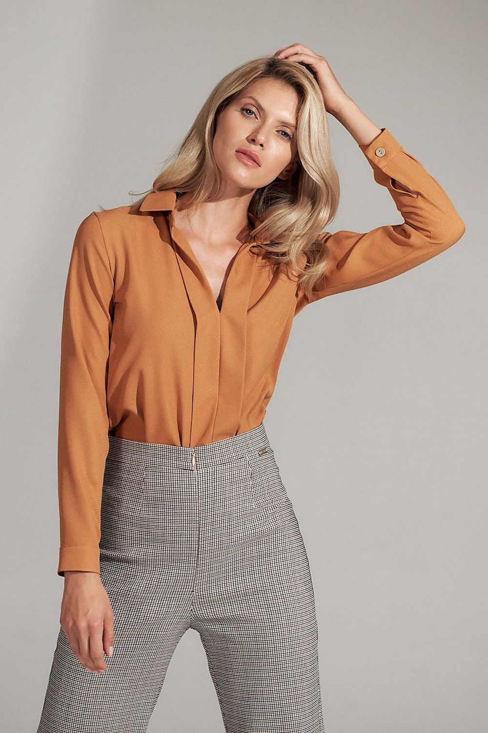 SHIRLYN Green Shirtcut Blouse - Stylish Collar with Pleats