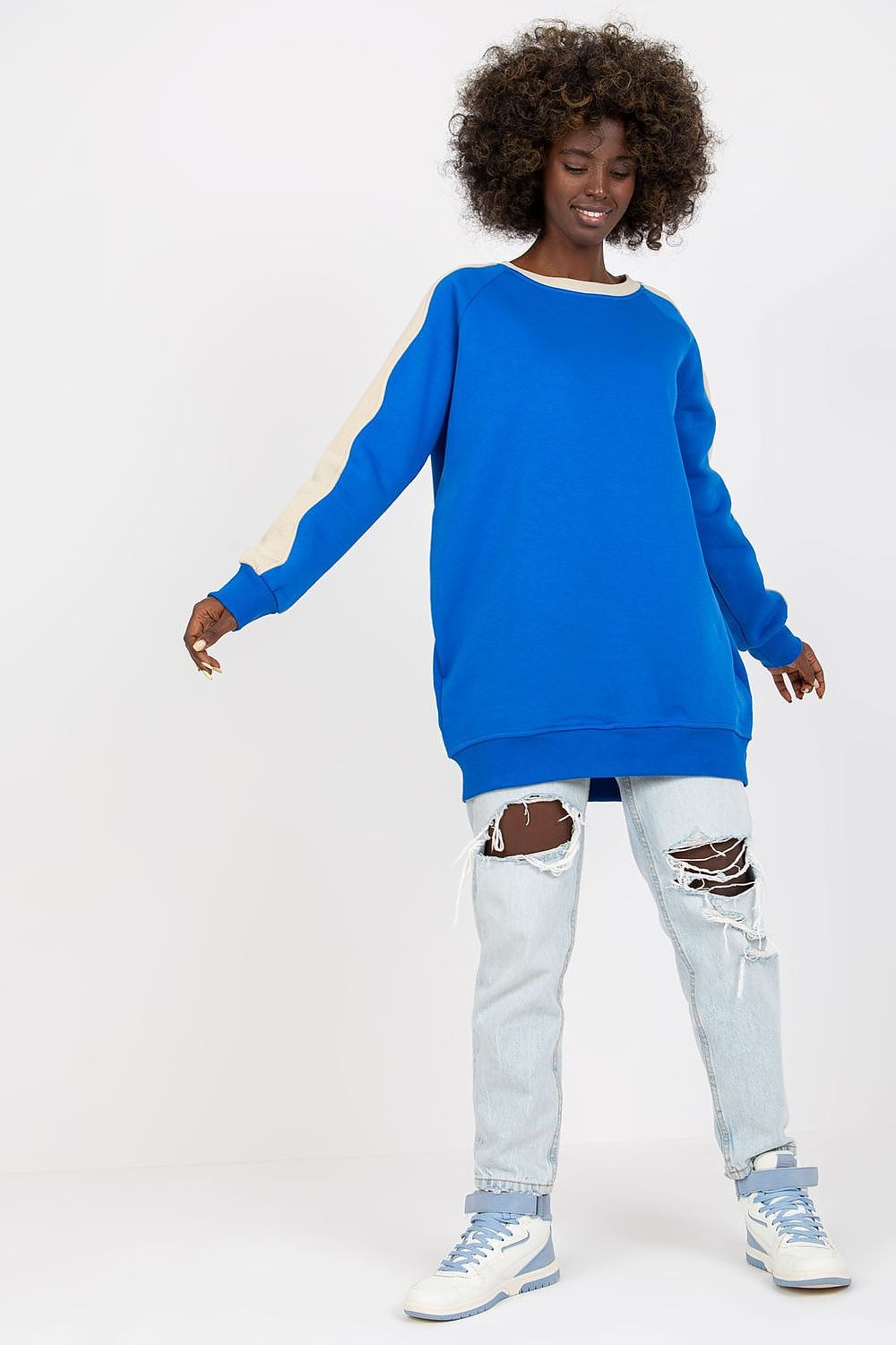 SHIRLYN Extended Cut Sweatshirt with Contrasting Stripes