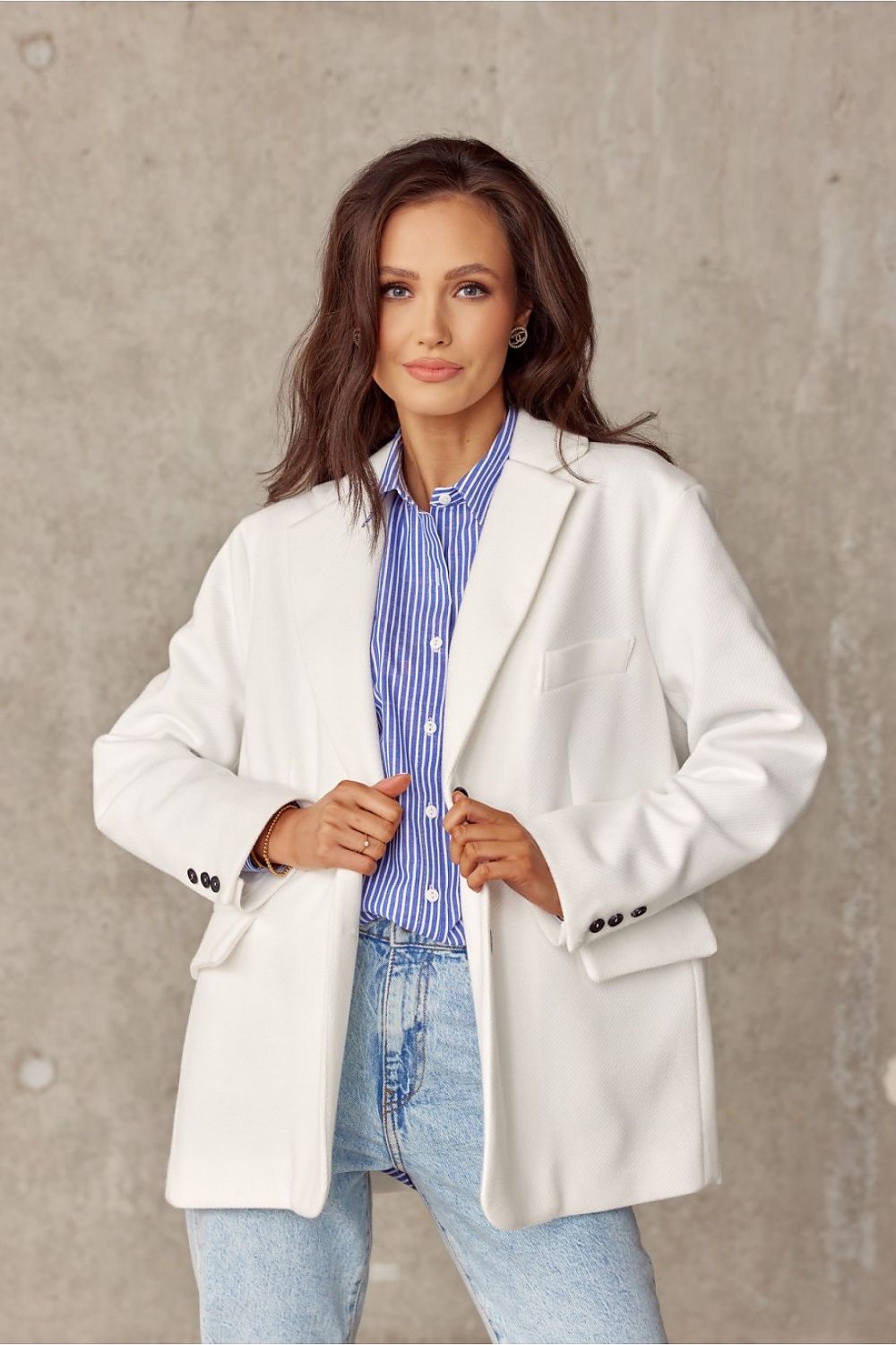 SHIRLYN Voluminous Women's Jacket with Decorative Collar and Cuffs