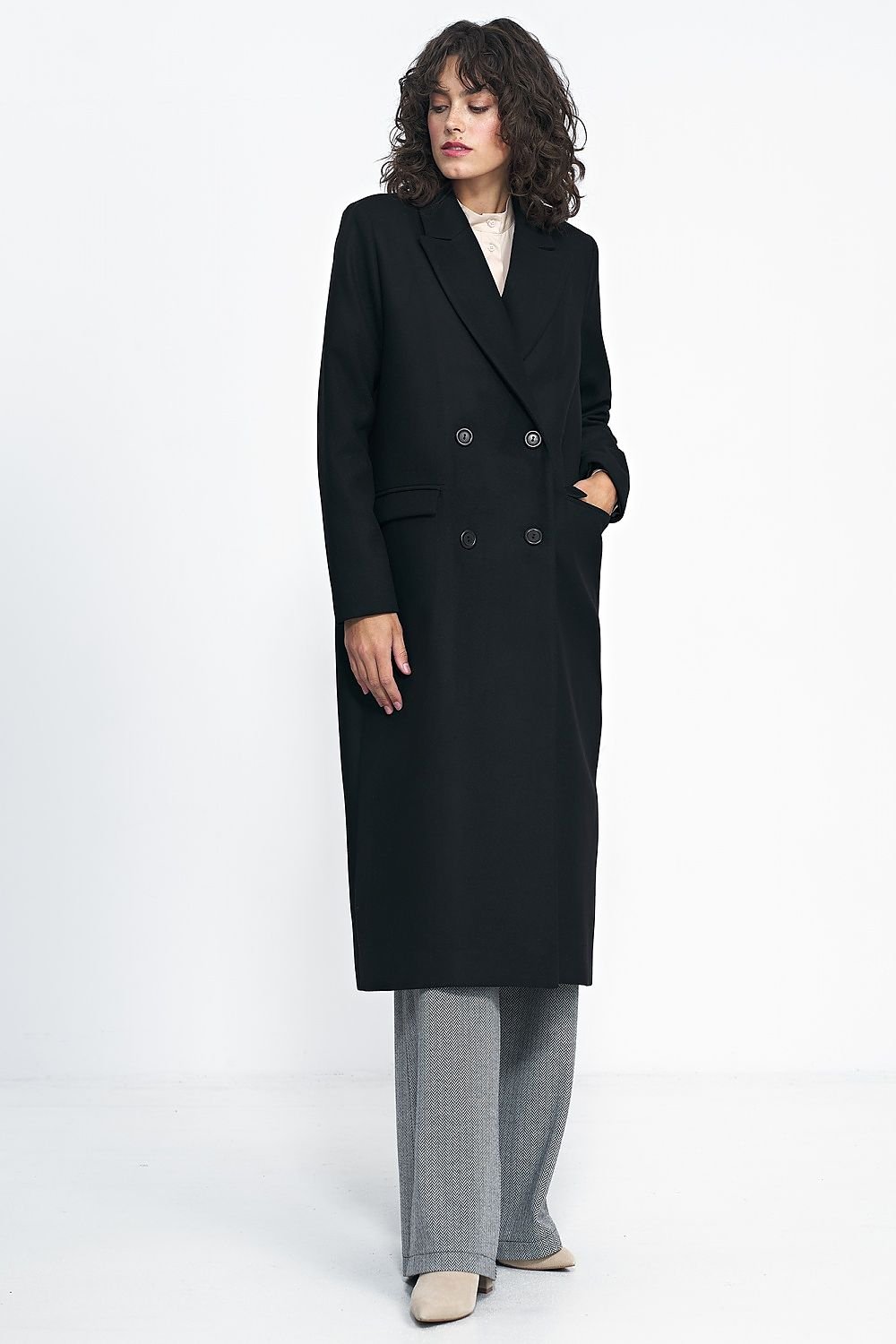 SHIRLYN Oversize Black Coat Elegant, Versatile & Stylish