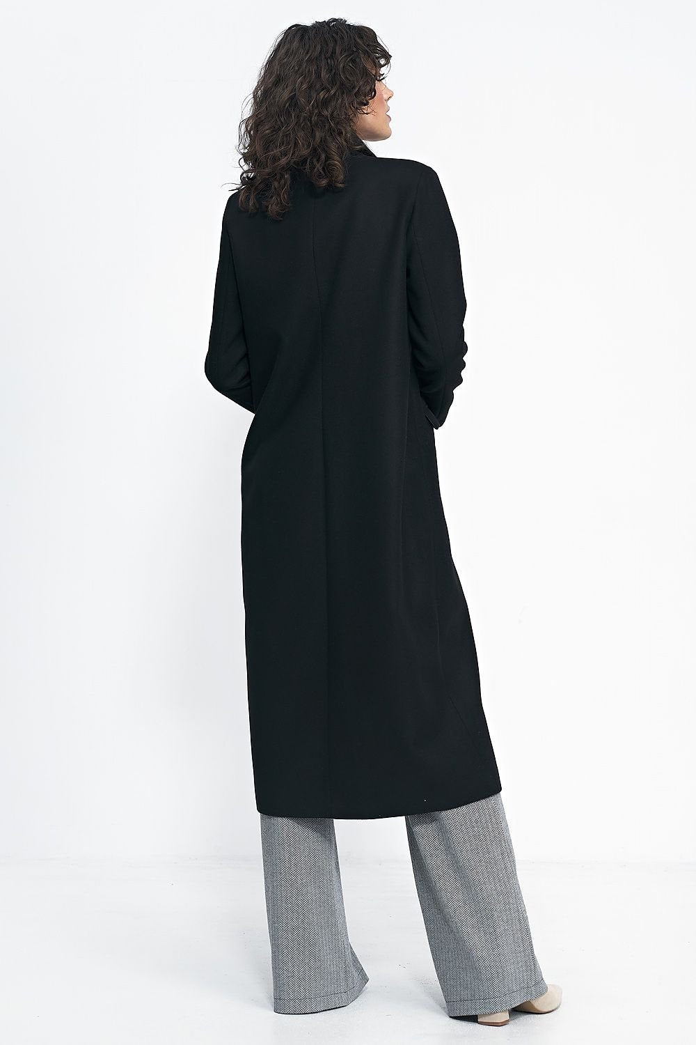 SHIRLYN Oversize Black Coat Elegant, Versatile & Stylish