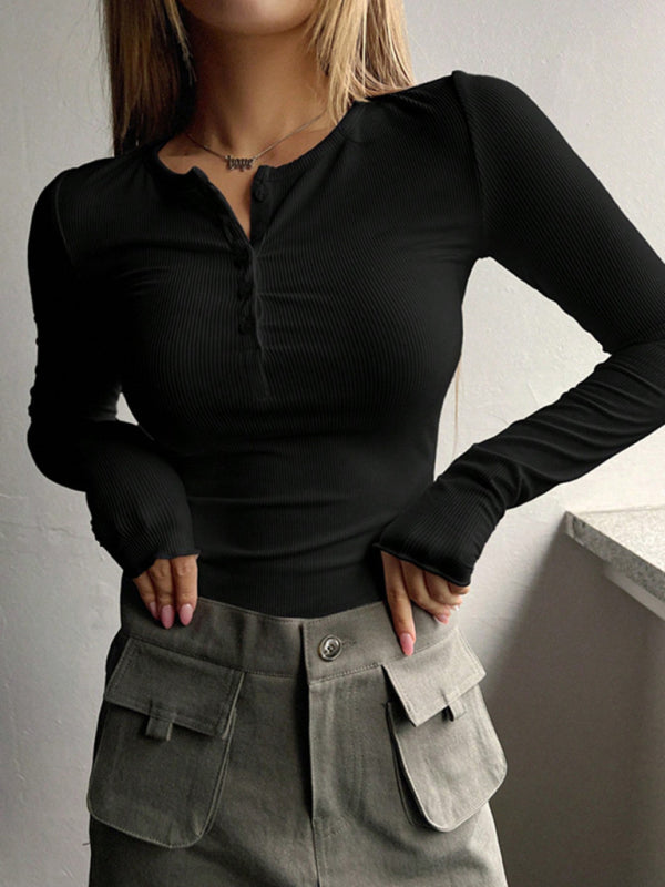 Feminine U-neck buttoned long-sleeved knitted top