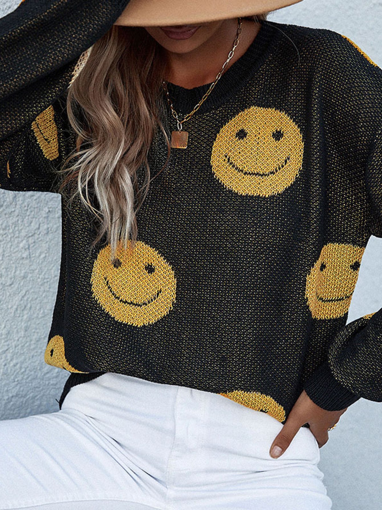 Smiley Face Sweater - SHIRLYN.CO