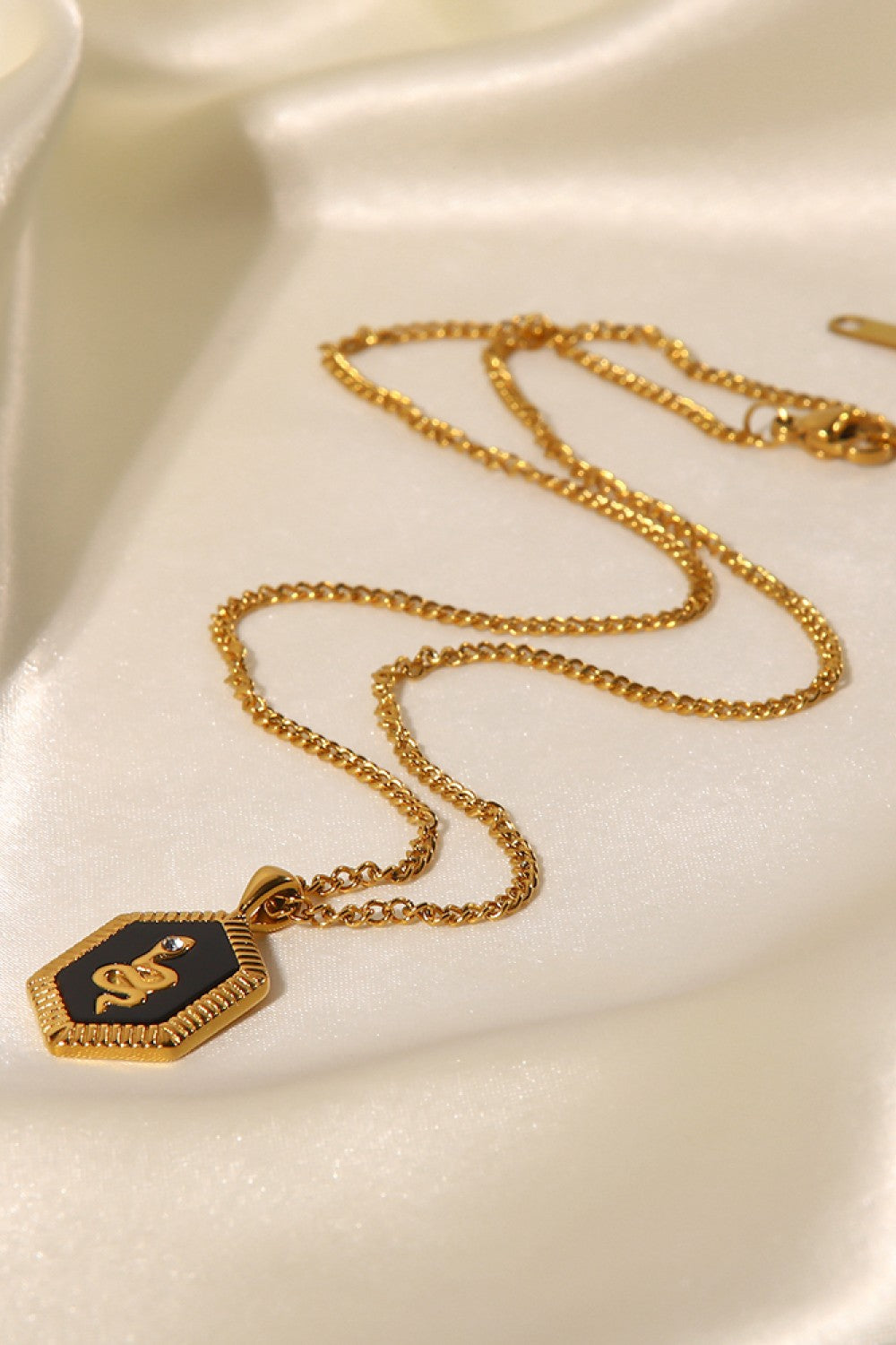 18K Gold Plated Snake Geometric Pendant Necklace - SHIRLYN.CO