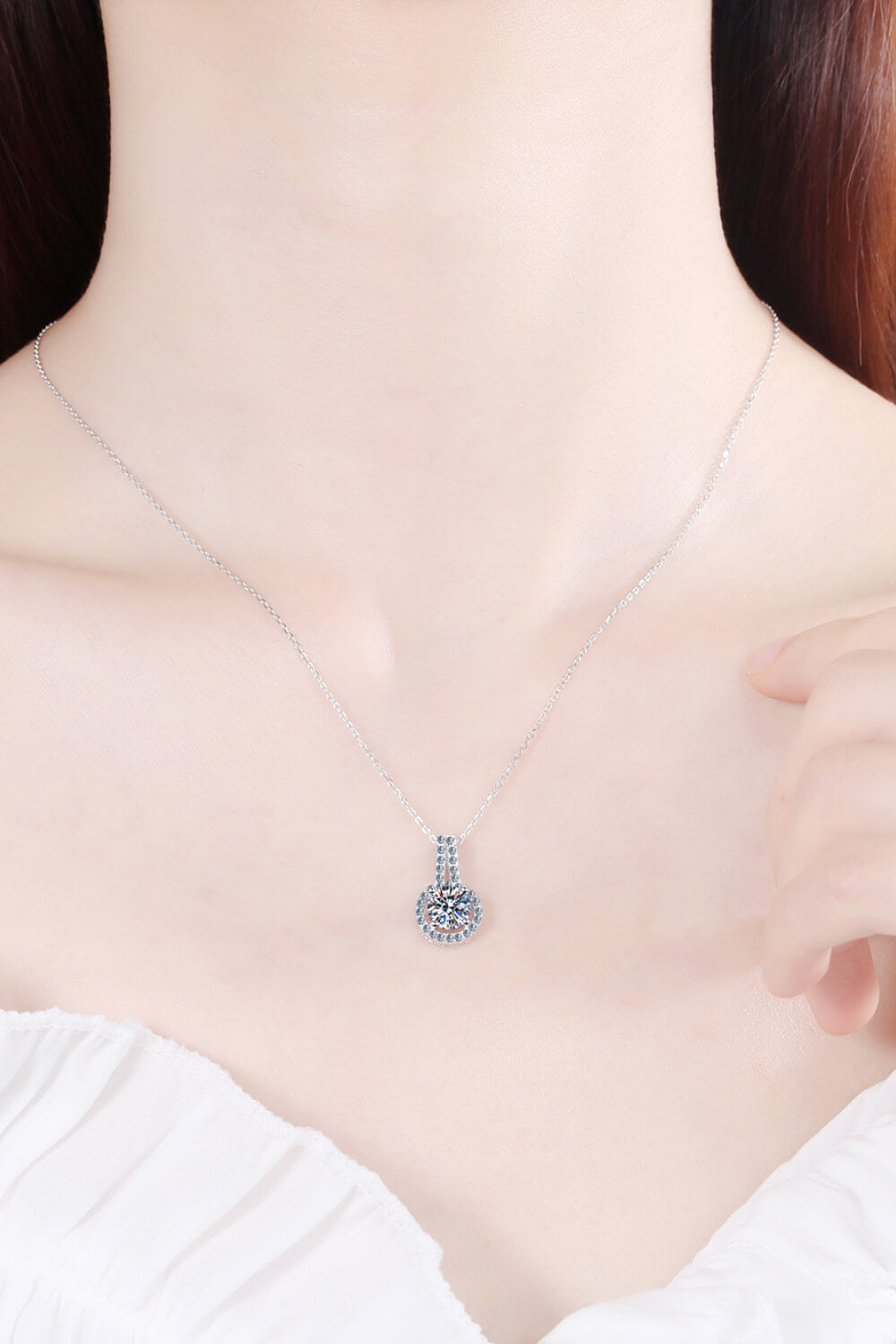 Build You Up Moissanite Round Pendant Chain Necklace - SHIRLYN.CO