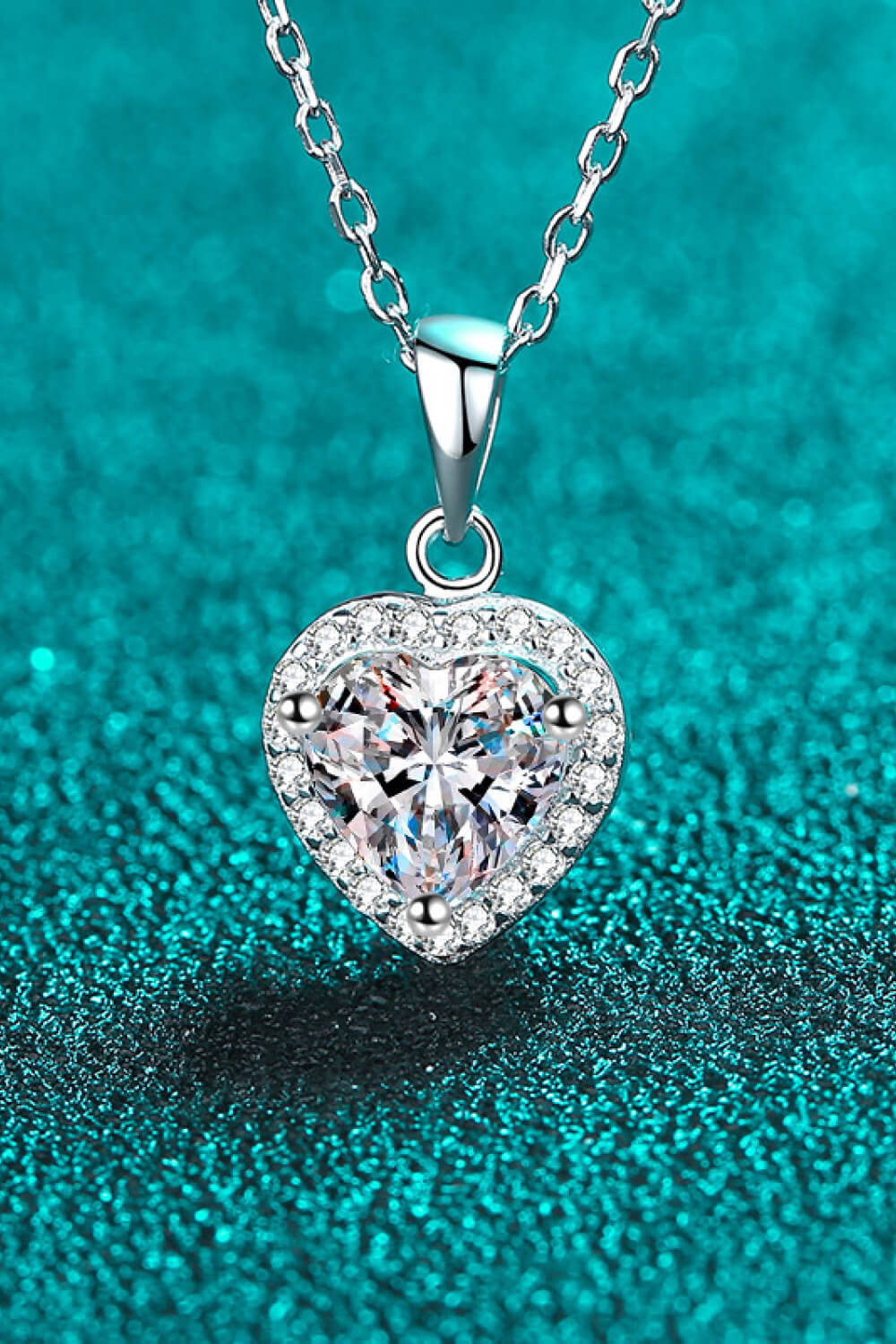 1 Carat Moissanite Heart Pendant Chain Necklace - SHIRLYN.CO