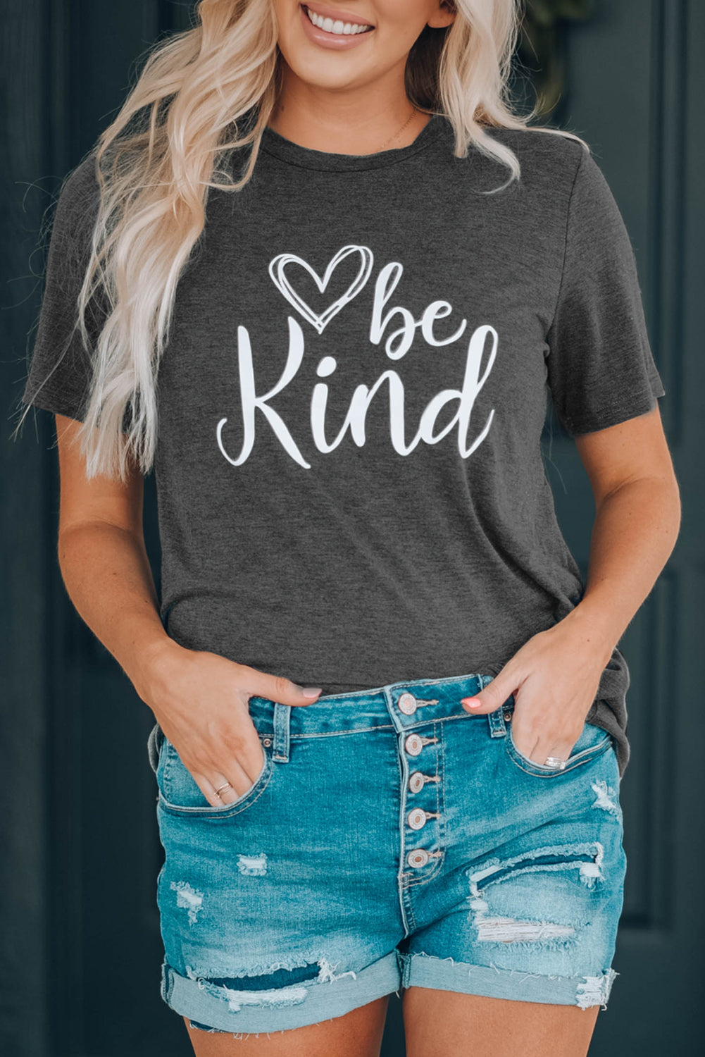 Be Kind Graphic T-Shirt - SHIRLYN.CO