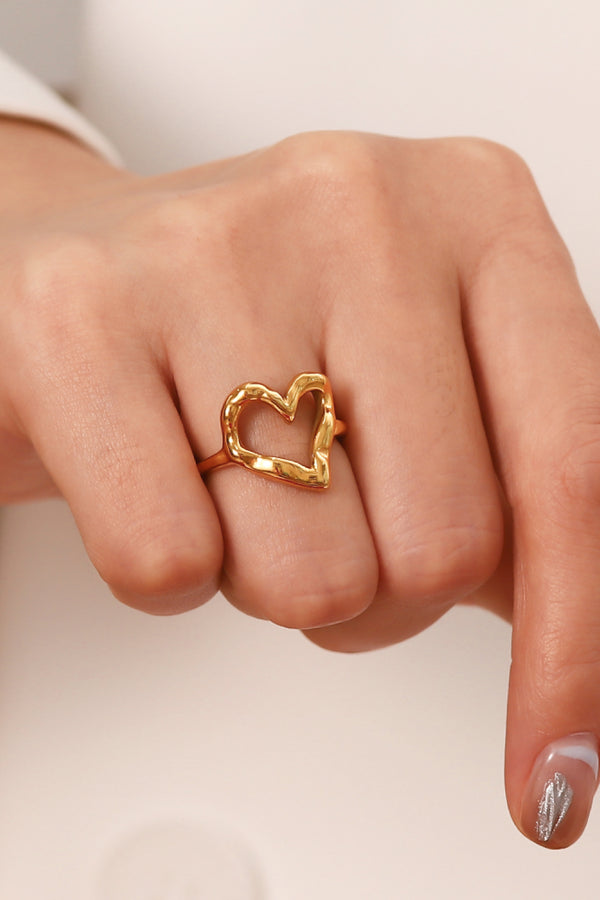 18K Gold Plated Heart-Shaped Ring - SHIRLYN.CO