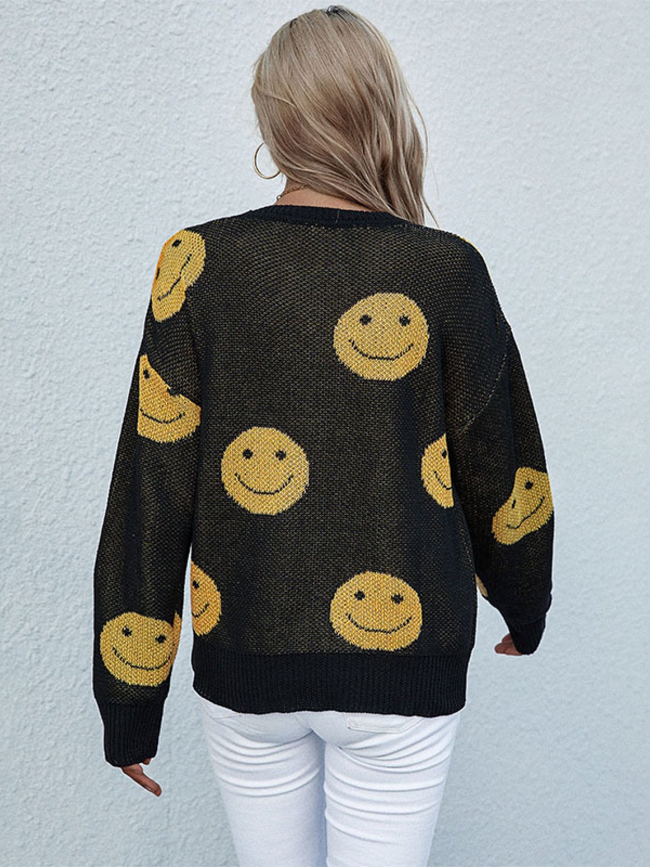 Smiley Face Sweater - SHIRLYN.CO