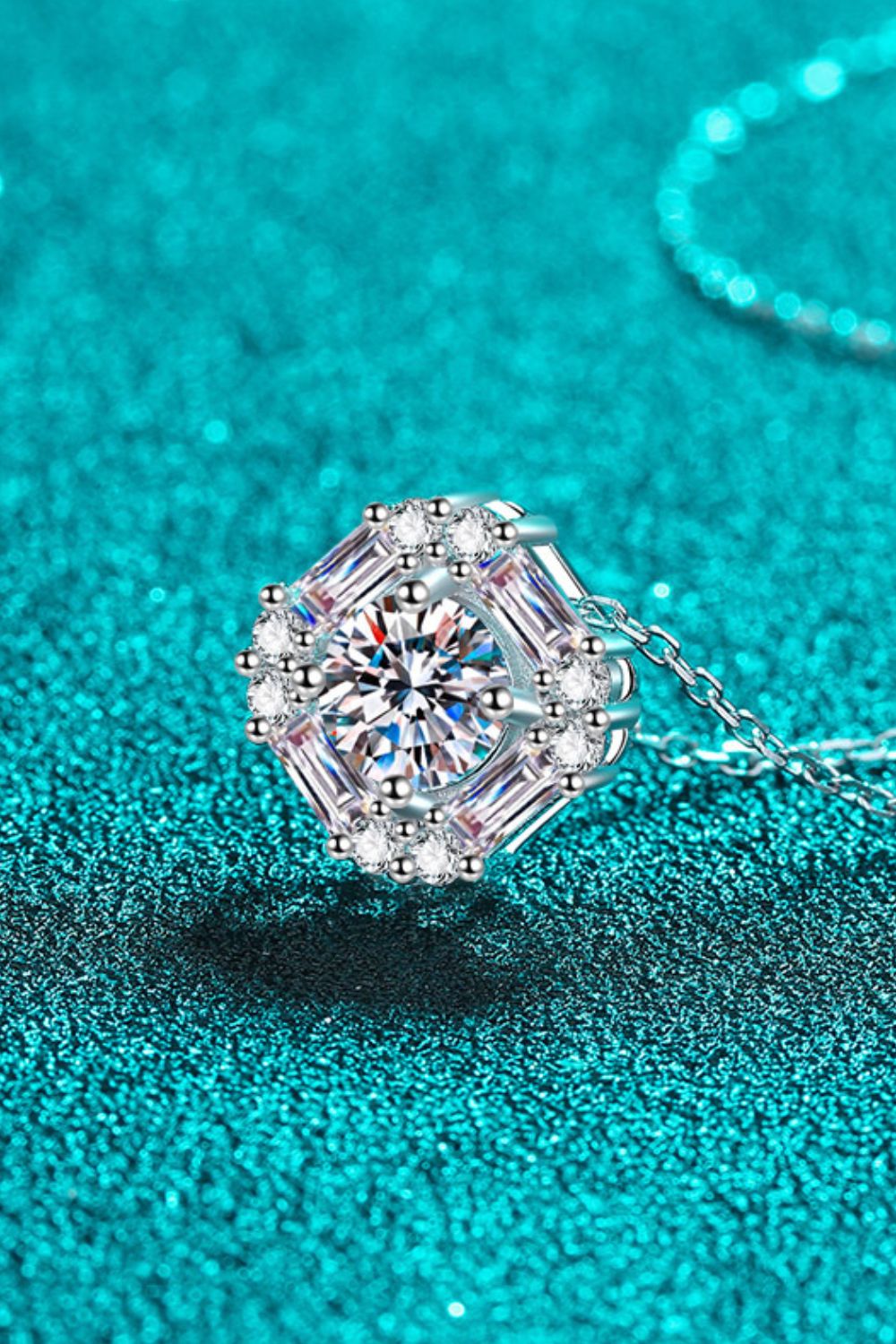 Geometric Moissanite Pendant Chain Necklace - SHIRLYN.CO