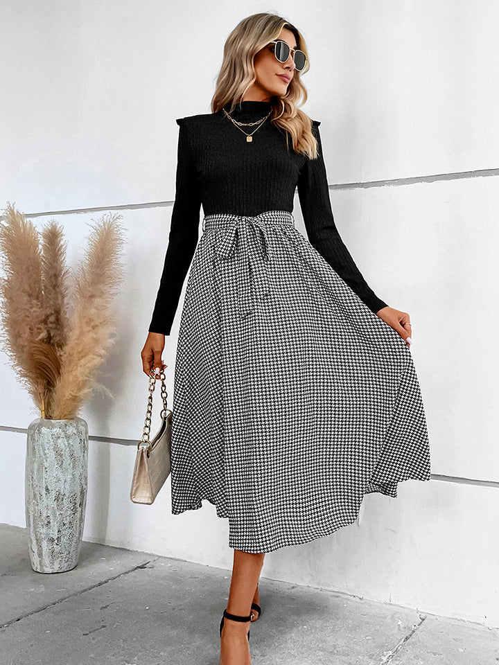 Editor's Choice: Shirlyn's Elegance in Motion: Ribbed Long Sleeve Midi Dress with Tie Waist