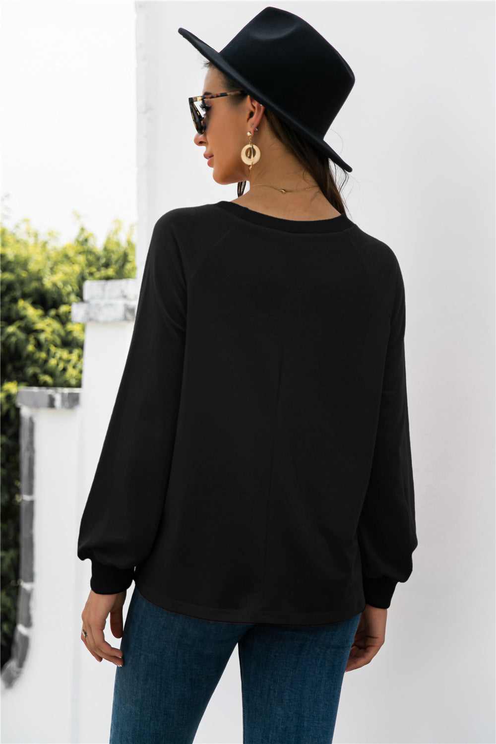 Round Neck Raglan Sleeve Sweatshirt - SHIRLYN.CO