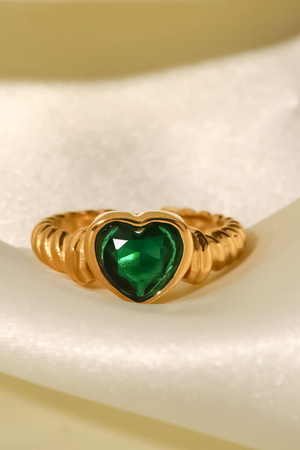 18K Gold Plated Zircon Heart Shape Twisted Open Ring - SHIRLYN.CO