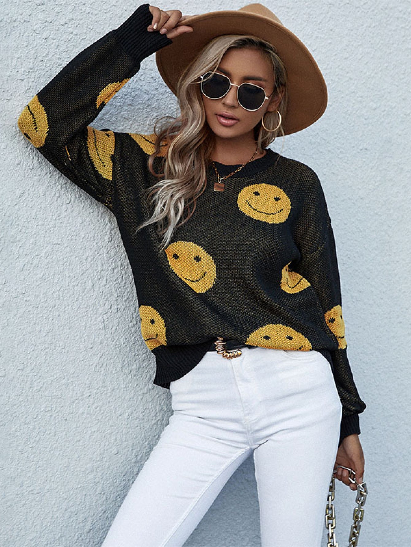 Smiley Face Sweater - SHIRLYN.CO