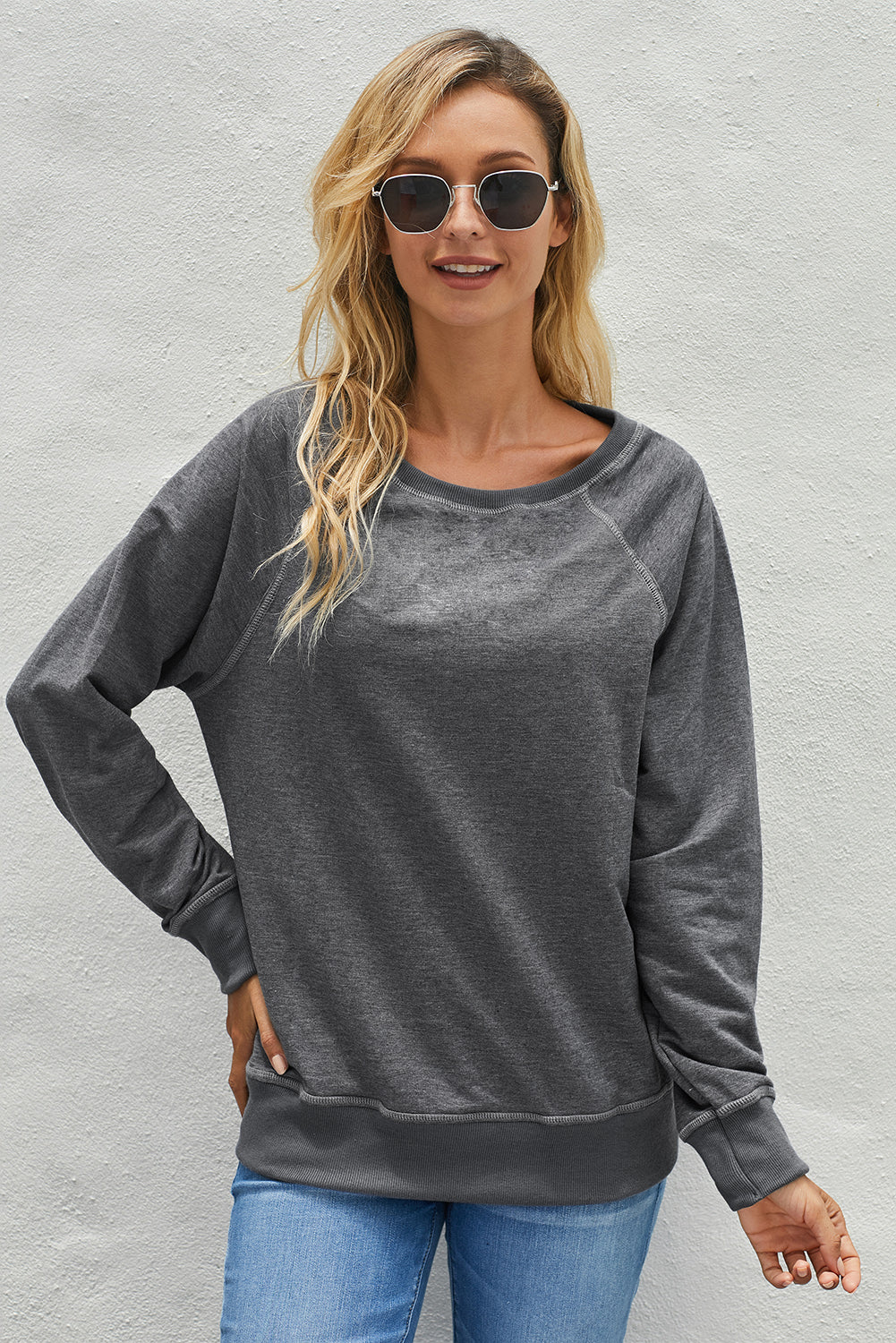 Round Neck Raglan Sleeve Exposed Seam Sweatshirt - SHIRLYN.CO