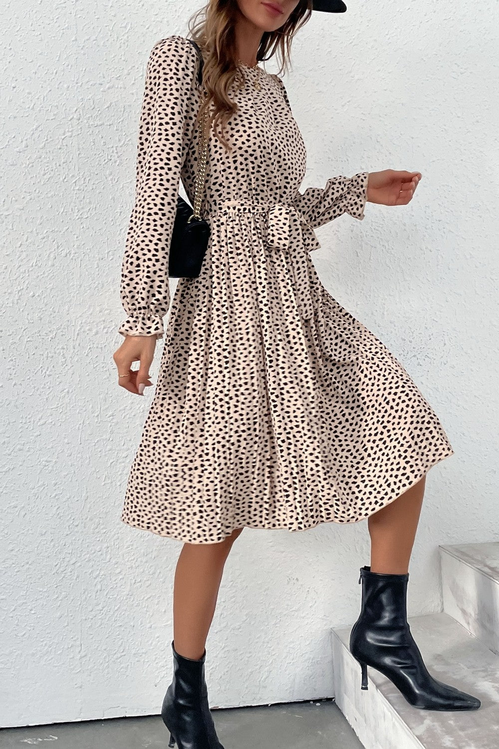 Printed Round Neck Belted Pleated Dress