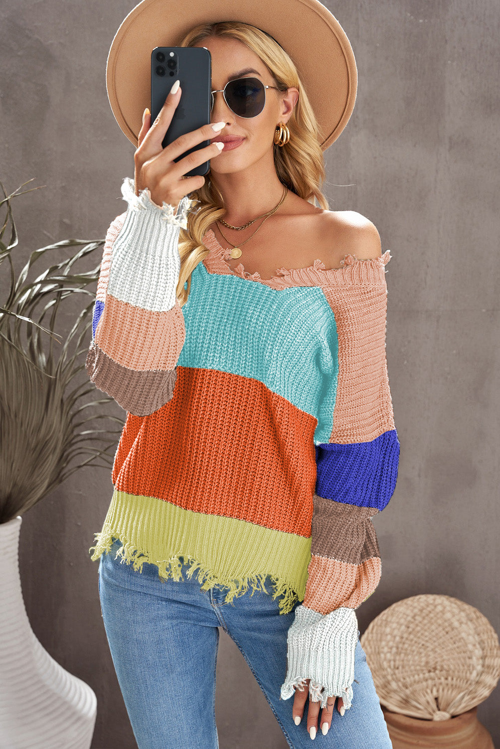 Color Block Distressed V-Neck Ribbed Sweater