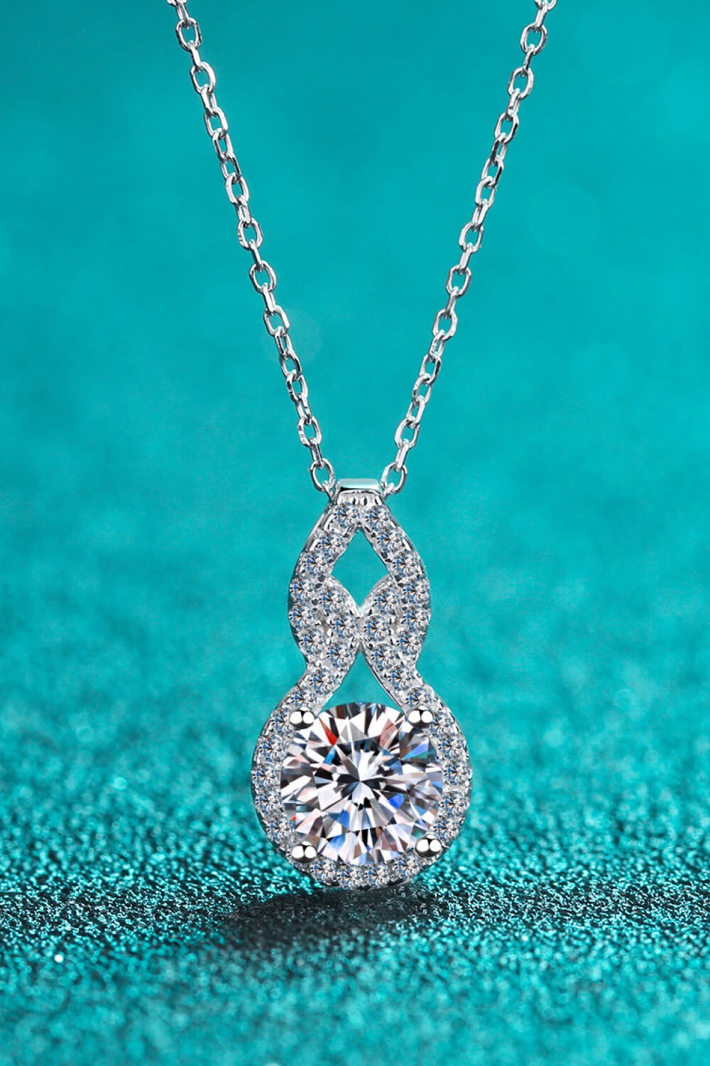 1 Carat Moissanite Pendant Necklace - SHIRLYN.CO