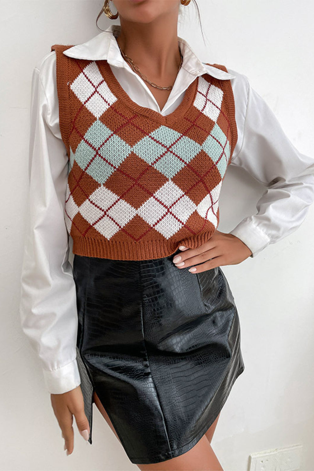 Argyle Ribbed Trim Cropped Sweater Vest - SHIRLYN.CO