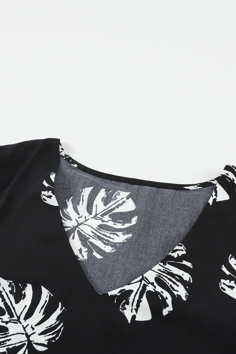 Botanical Print V-Neck Puff Sleeve Blouse - SHIRLYN.CO