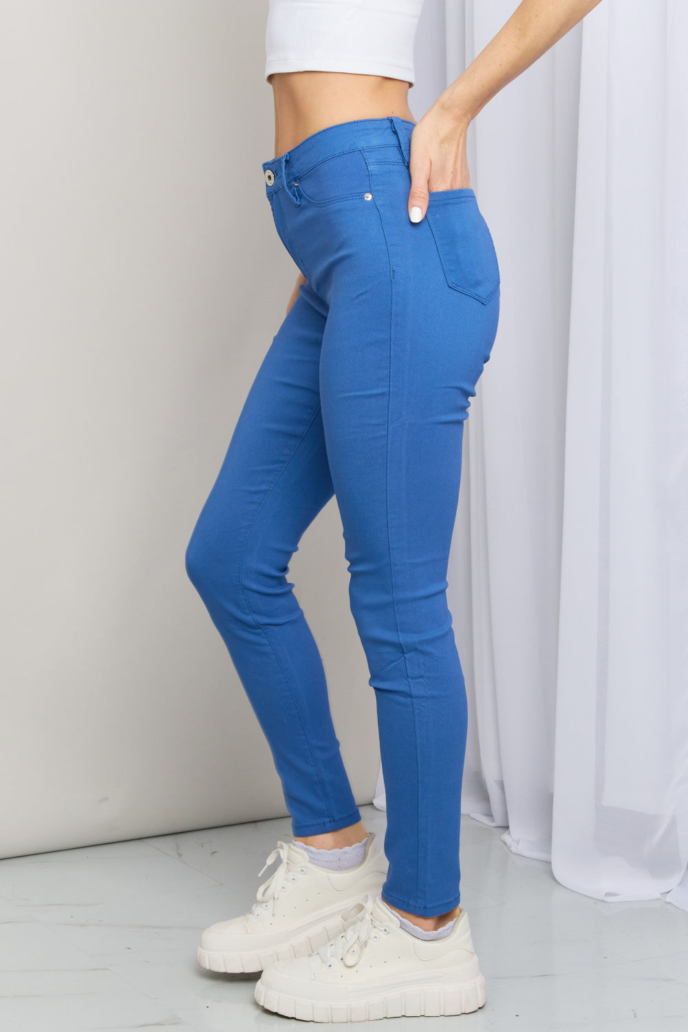 YMI Jeanswear Kate Hyper-Stretch Full Size Mid-Rise Skinny Jeans in Electric Blue - SHIRLYN.CO