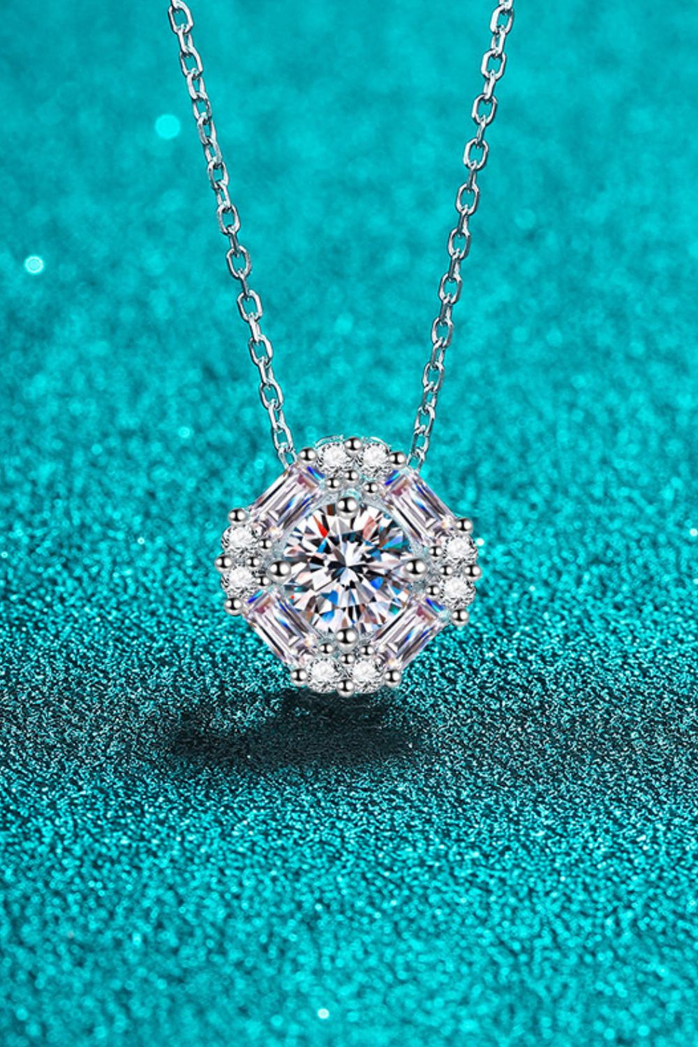 Geometric Moissanite Pendant Chain Necklace - SHIRLYN.CO