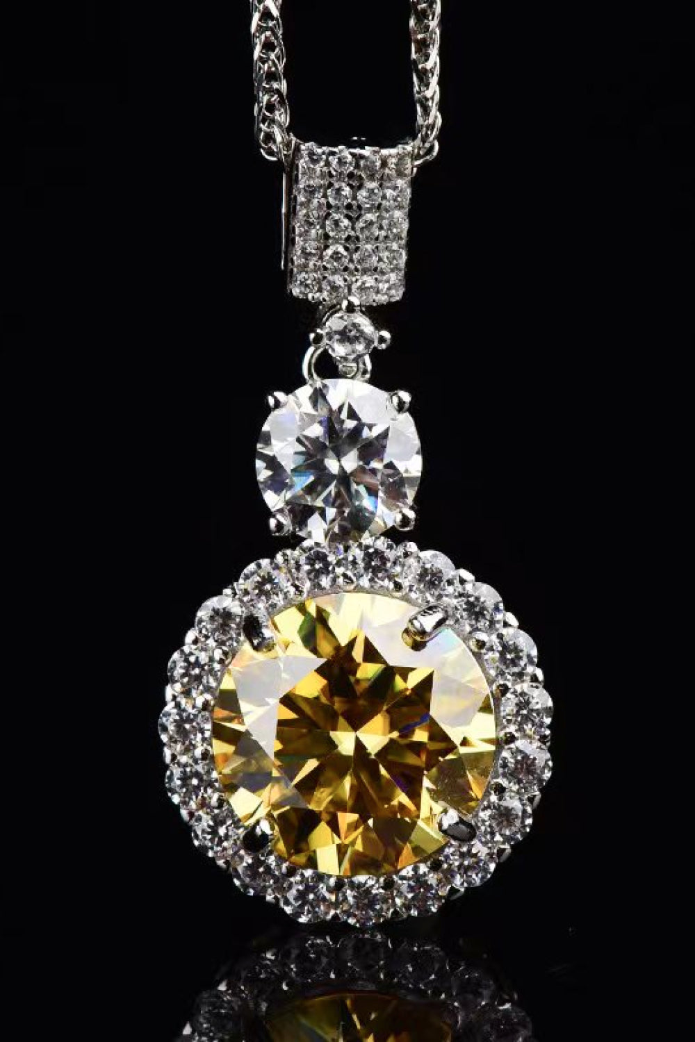 6 Carat Moissanite Pendant Necklace - SHIRLYN.CO