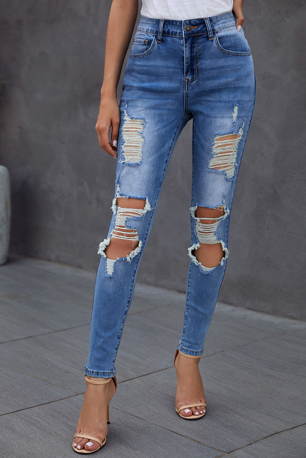 Medium Wash Distressed Skinny Jeans - SHIRLYN.CO