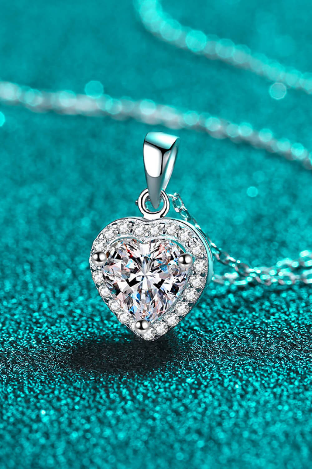 1 Carat Moissanite Heart Pendant Chain Necklace - SHIRLYN.CO