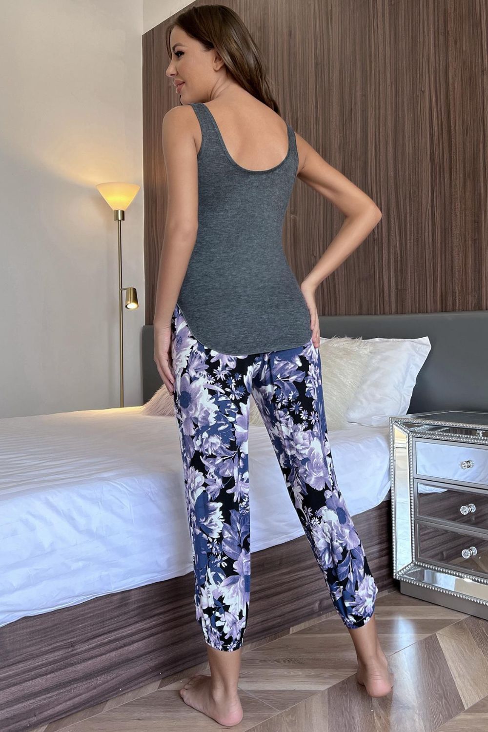 Scoop Neck Tank and Floral Cropped Pants Lounge Set - SHIRLYN.CO