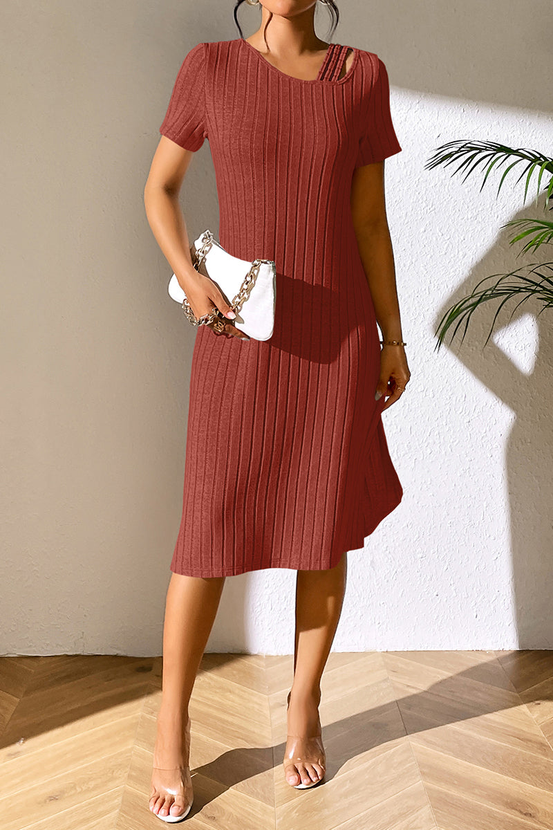 Editor's Choice: Shirlyn's Contemporary Chic: Ribbed Asymmetrical Neck Short Sleeve Dress